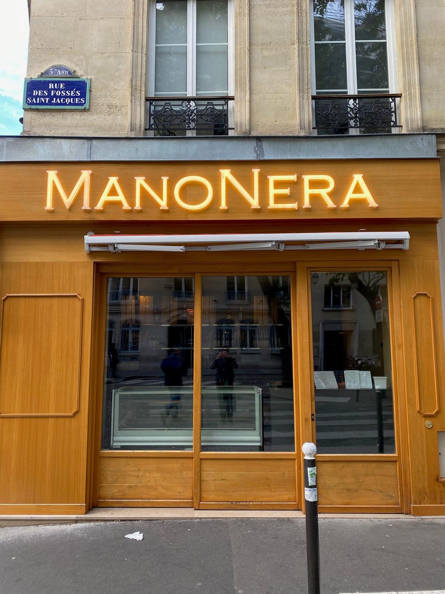 ManoNera, photo 1 sur 3